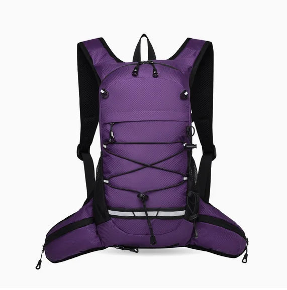 Cycling backpack reflective detail