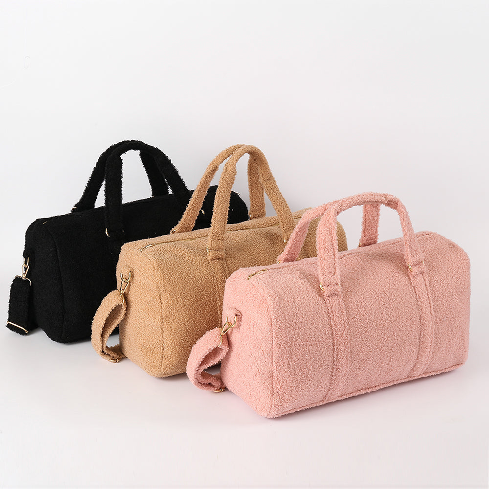 Backper Columba KM2686 teddy sherpa duffle detail