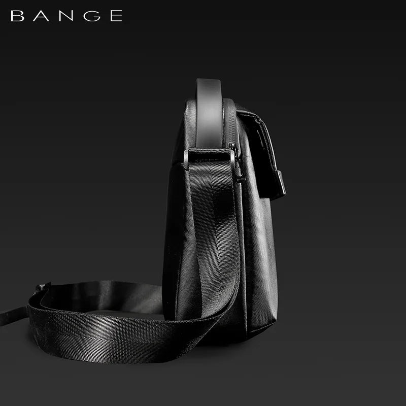 Backper Luna Waterproof Polyester Sling Bag — back panel