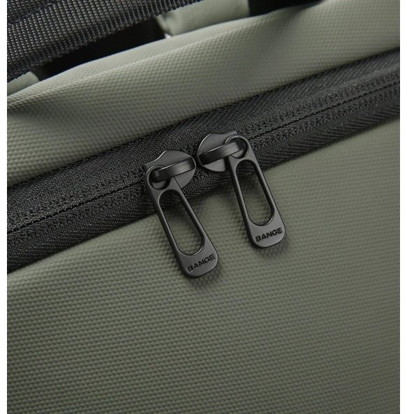 Backper Tempo Waterproof Polyester Backpack — zipper detail