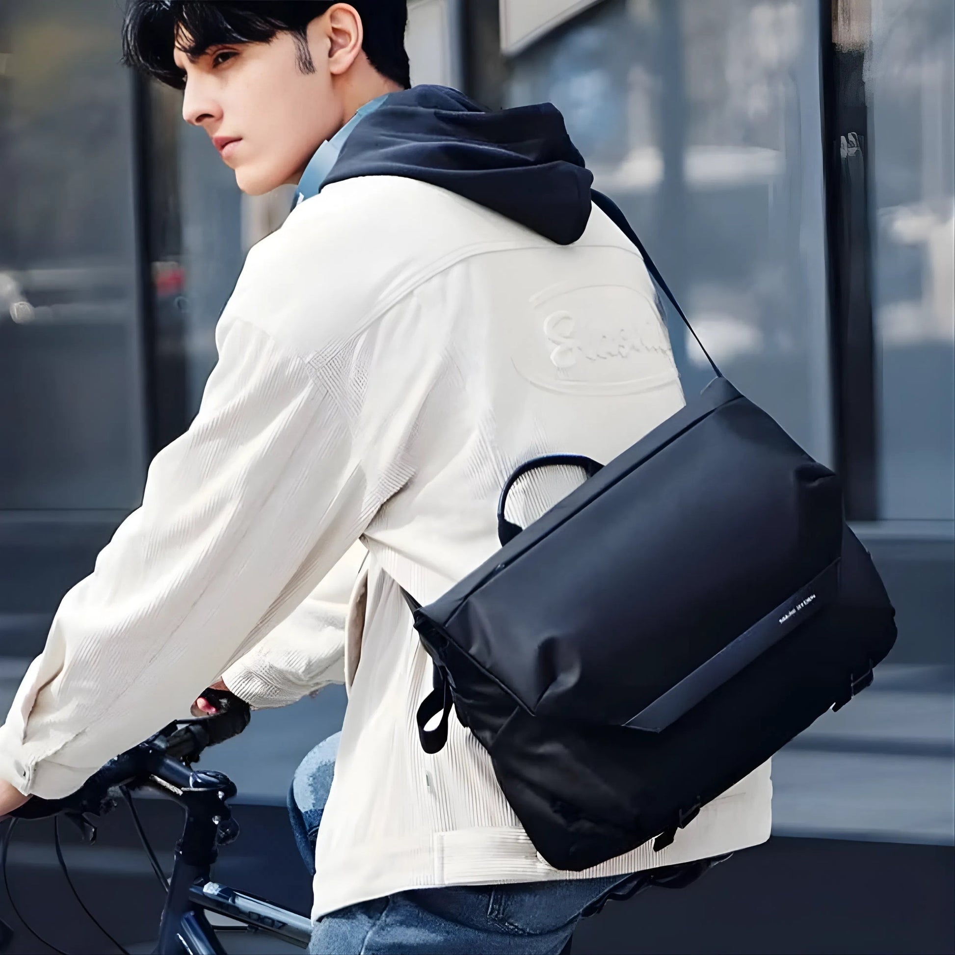 Backper Eridanus Waterproof Oxford Sling Bag — side detail