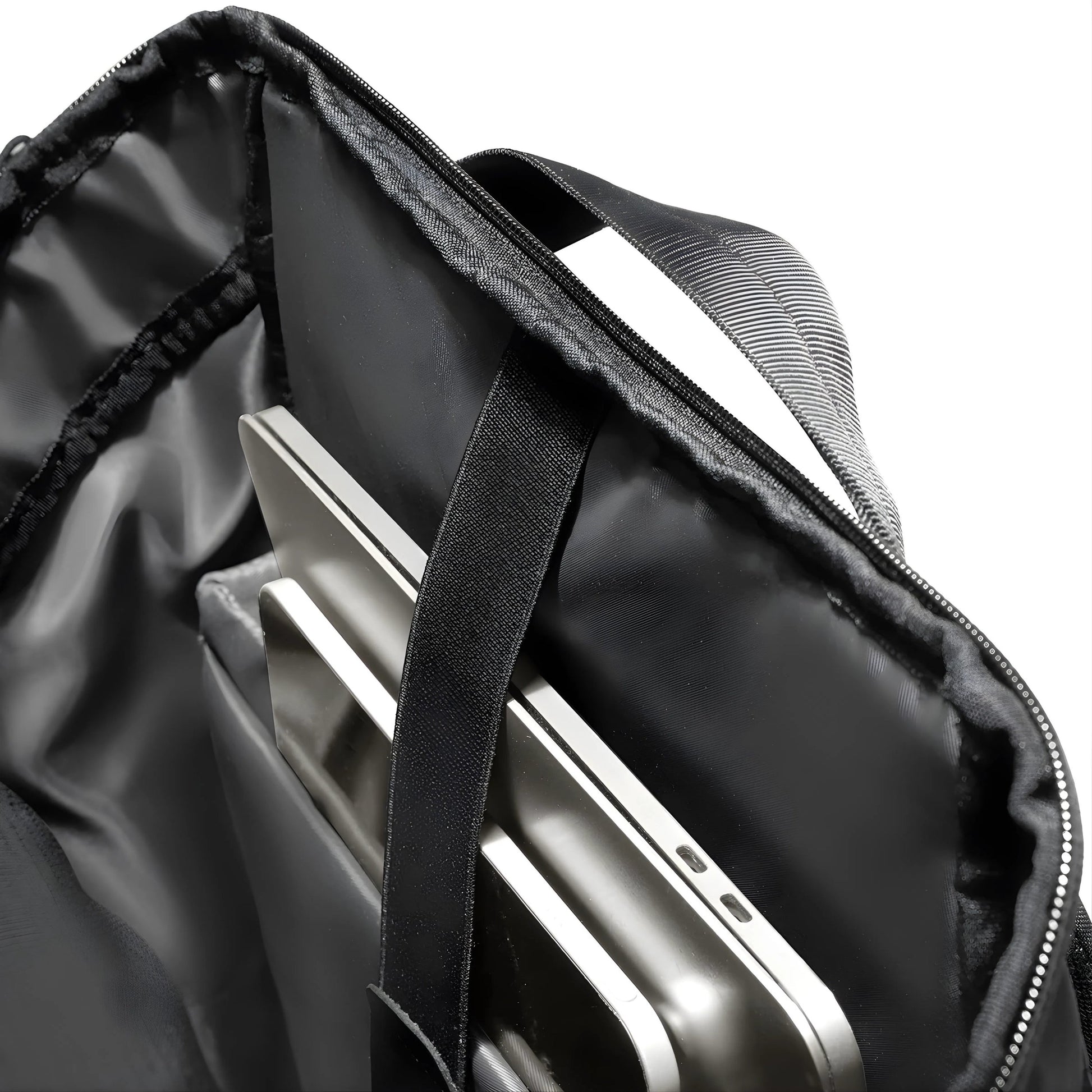 Backper Pavo Waterproof Oxford Backpack — back panel