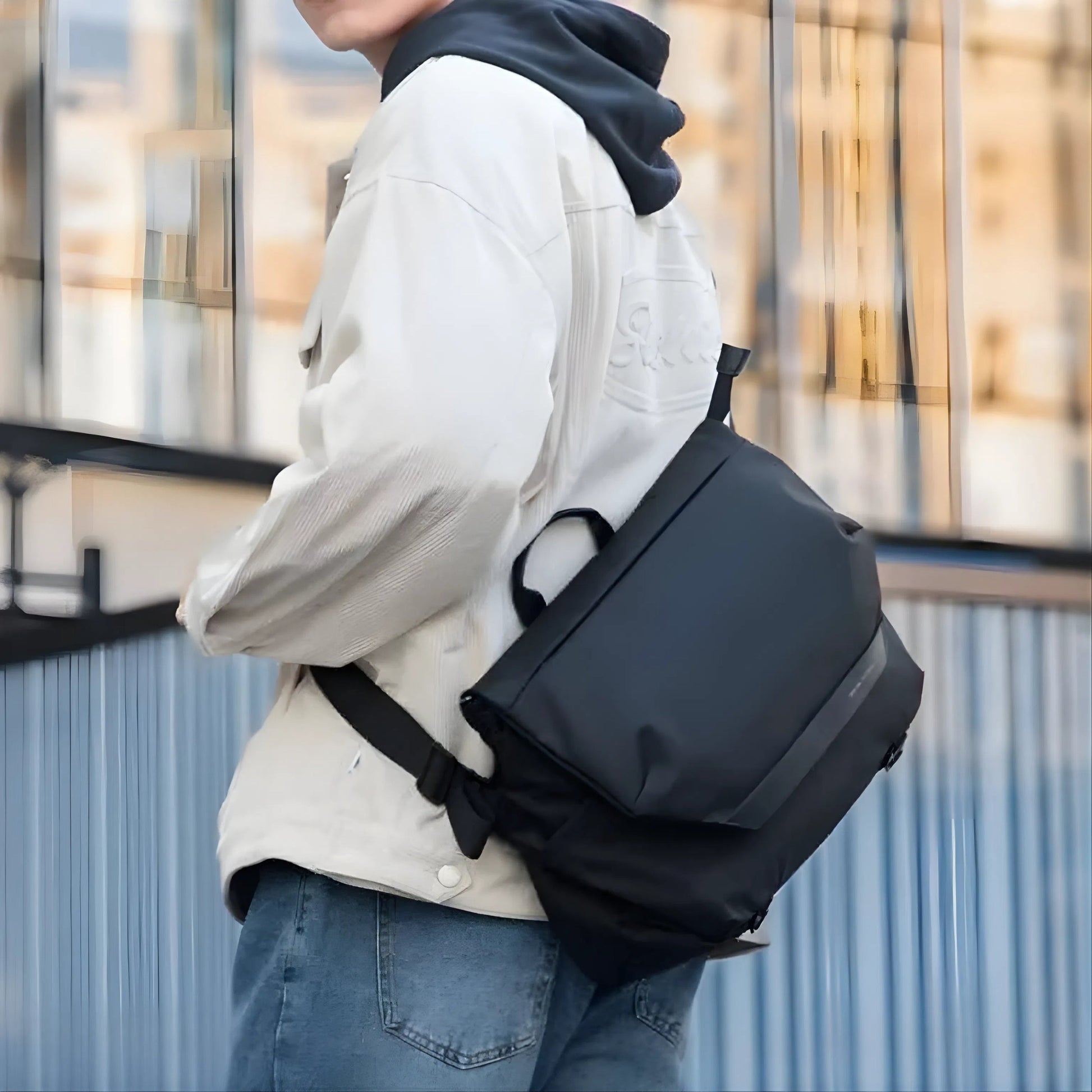 Backper Eridanus Waterproof Oxford Sling Bag — interior compartment