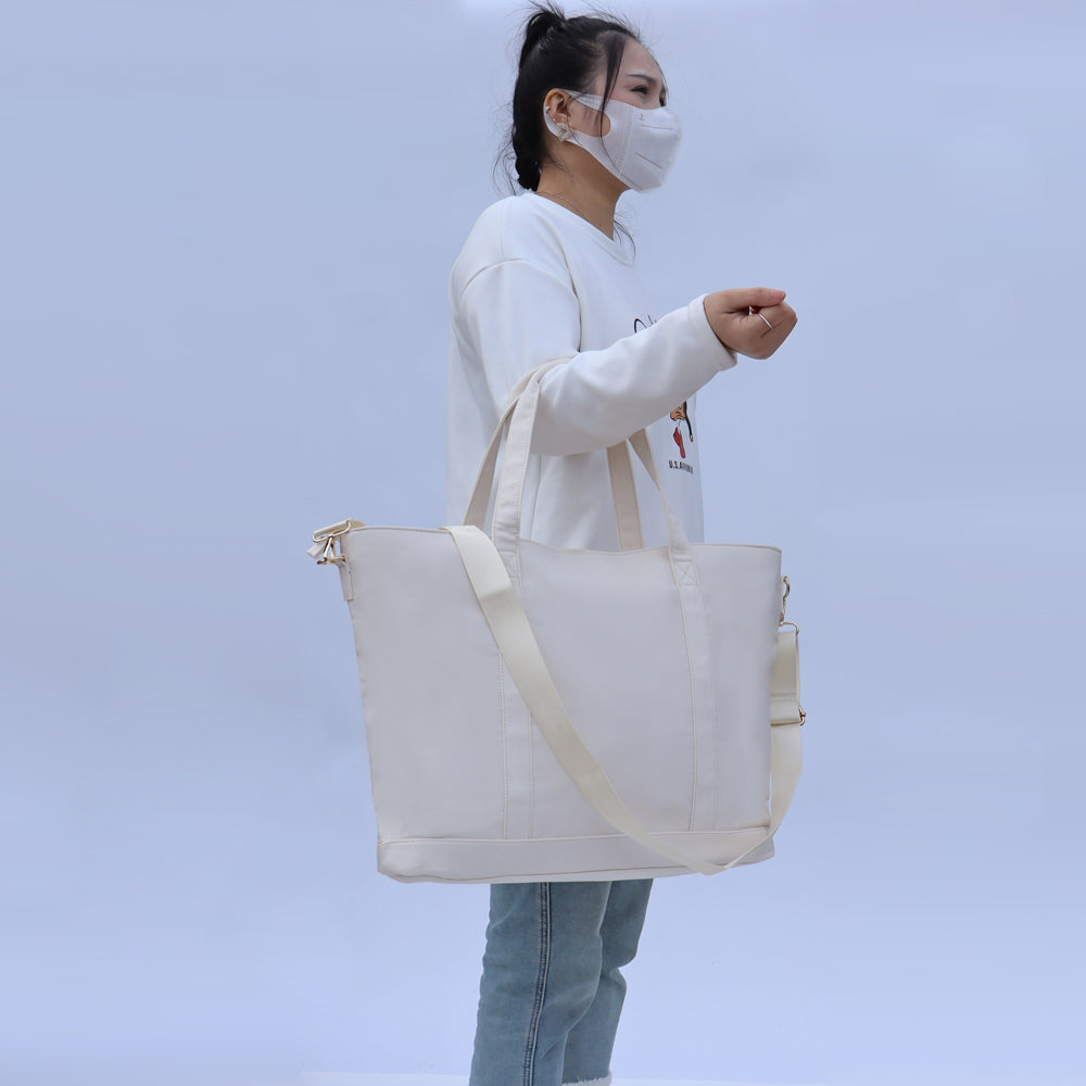 Backper Pyxis KM2715 large nylon weekender detail