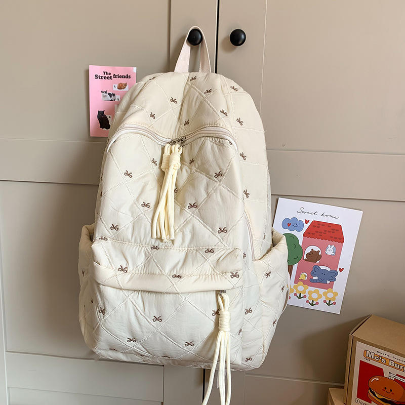 Agate SJ82290SCH hip-hop nylon backpack lifestyle