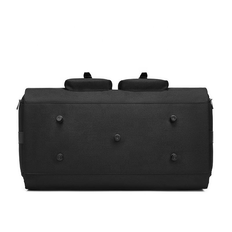 Mingao 208 duffle bag lifestyle