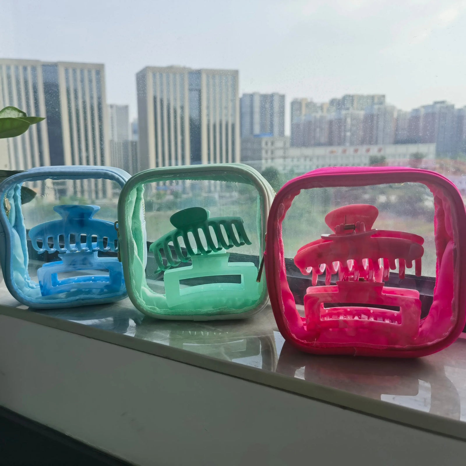 Backper Delphinus KM2627 clear swim pouch detail