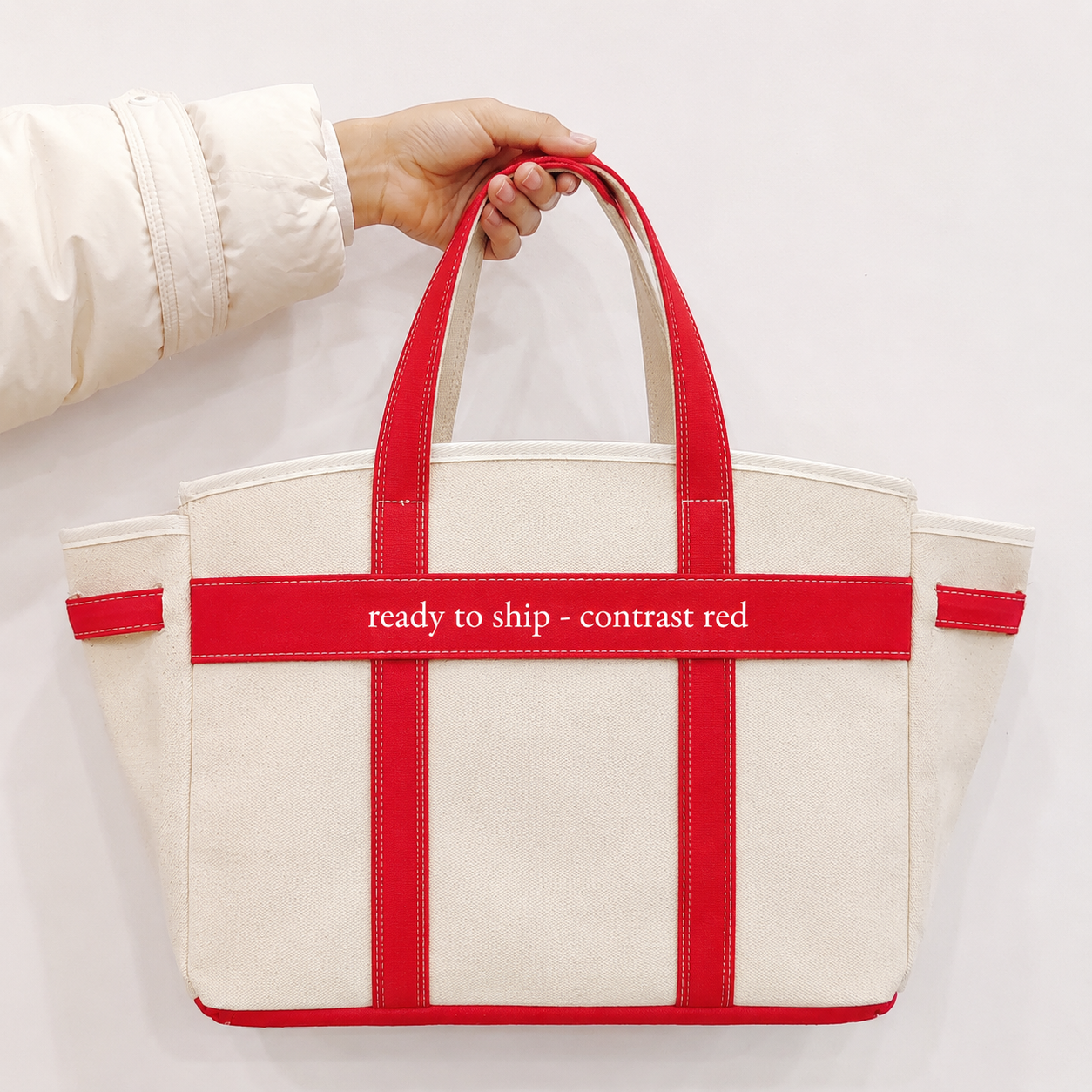 Backper Andromeda Gold-Buckle Structured Canvas Tote — Contrast Red