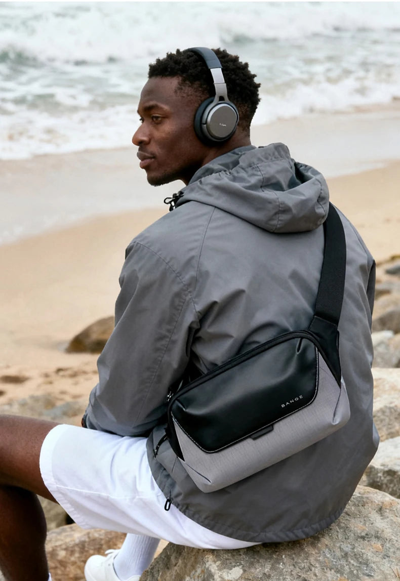 Bange Vega 8133 Water-Resistant Nylon Messenger Bag